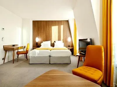 Western 61 Nation Hotel 4*
