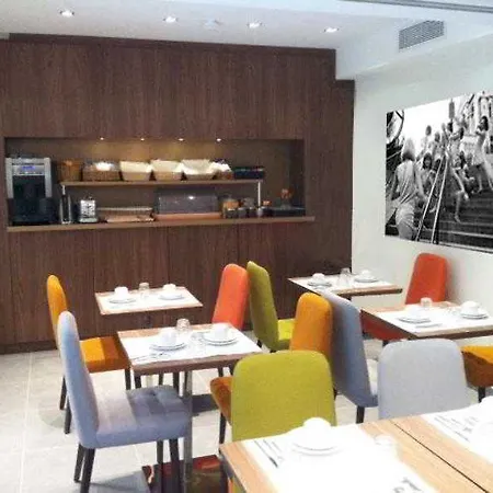 Western 61 Nation 4* Paris