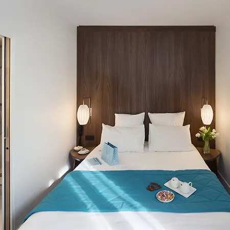 Western 61 Nation Paris