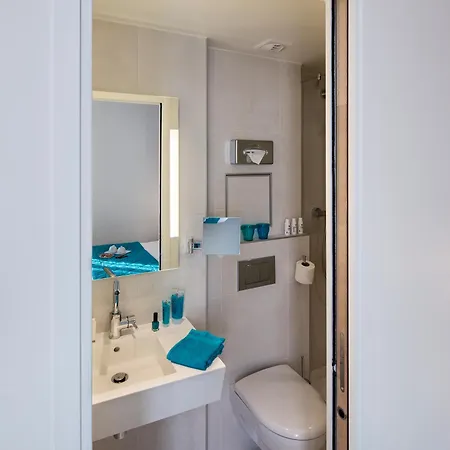 Western 61 Nation 4*