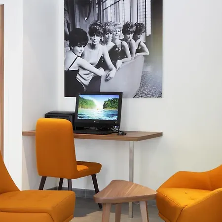 Hotel Western 61 Nation Paris