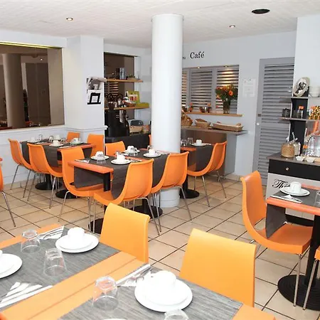 Western 61 Nation Hotel 4*