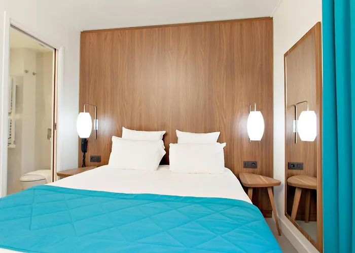 Hotel Western 61 Nation Paris