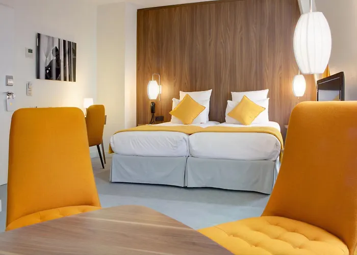 Western 61 Nation Hotel Paris