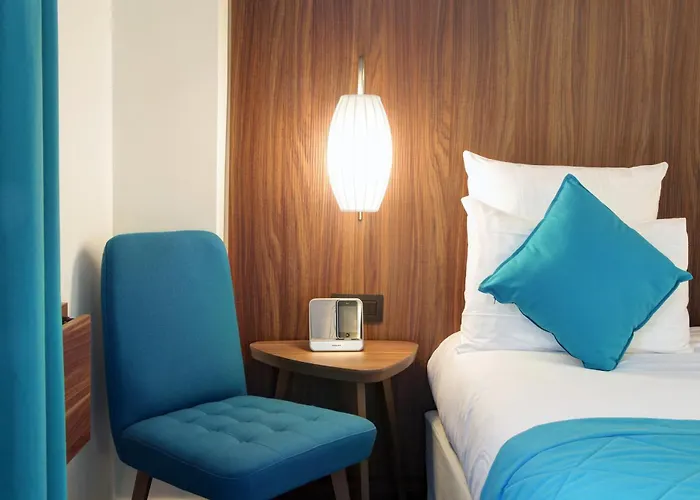 Western 61 Nation Paris