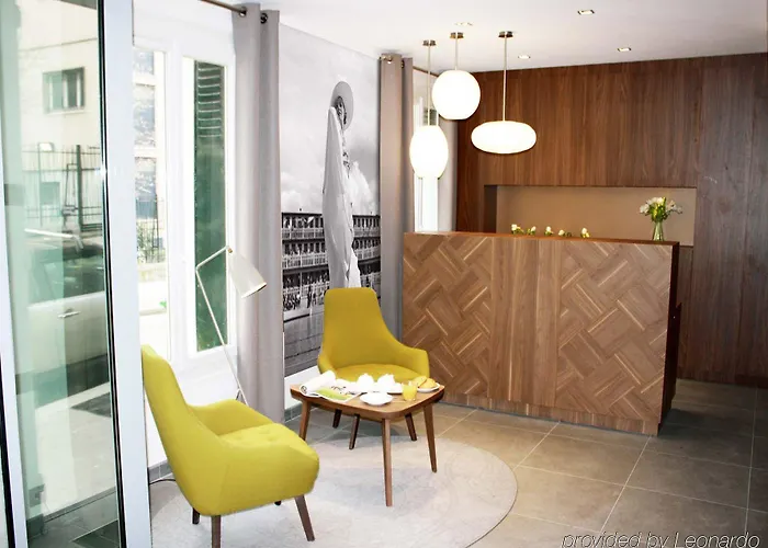 Western 61 Nation Paris