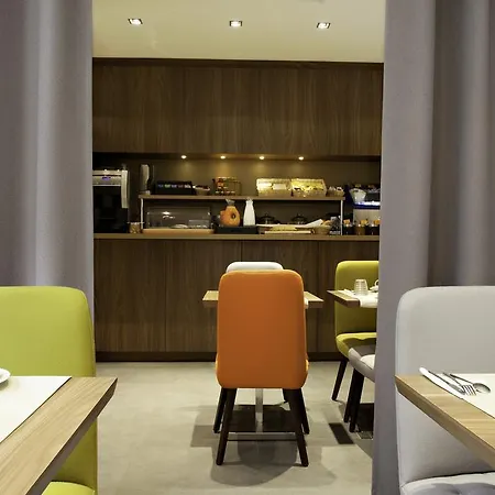 Western 61 Nation פריז